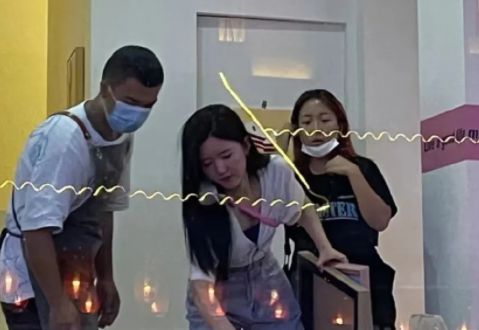 赵露思翻车了？甜品店被雷竞技官网 雷竞技APP吐槽蛋糕又贵又难吃曾被称为女版张大大(图4)