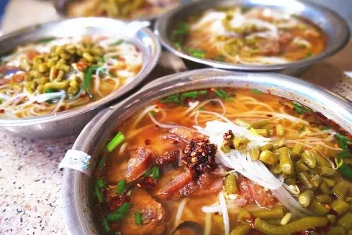雷竞技官网 雷竞技RAYBET爱吃的人永远不会对这座小城感到厌倦(图15)