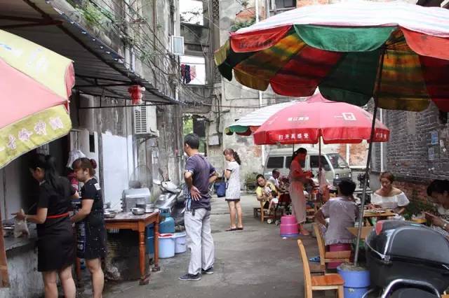 雷竞技官网 雷竞技RAYBET爱吃的人永远不会对这座小城感到厌倦(图24)