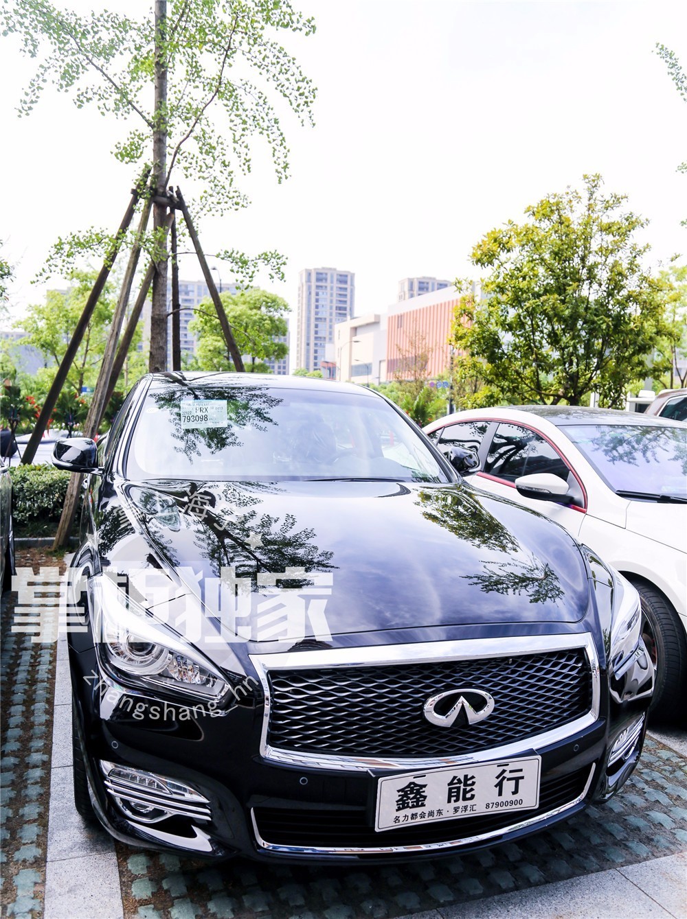 雷竞技官网 雷竞技RAYBET养眼到不行！拉轰跑车 大长腿美女 精致甜品桌啥地方这么豪气？(图16)